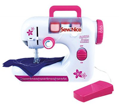 Lena 42521 – Niños Máquina de Coser, Funciona con Pilas, con Hilo y Cinta métrica